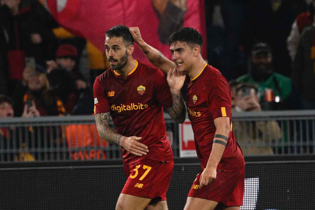 De Rossi presses for Dybala and Spinazzola additions