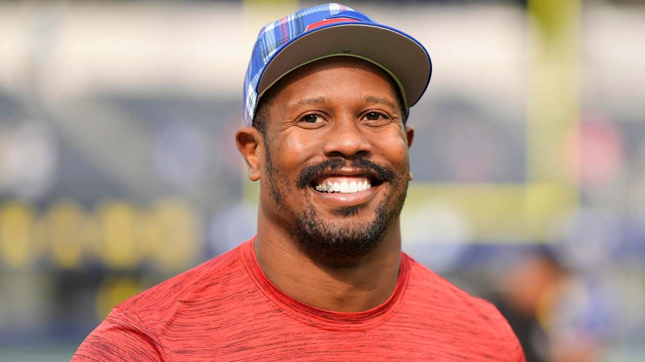 Free-Anta Pass Rusher von Miller intends to play in 2025
