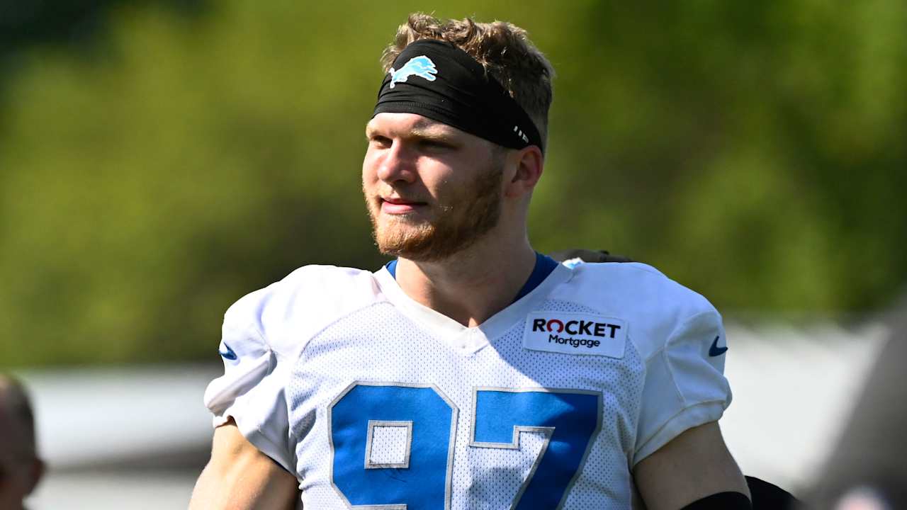 Lions de Aidan Hutchinson 'fully cleaned' following 2024 broken leg