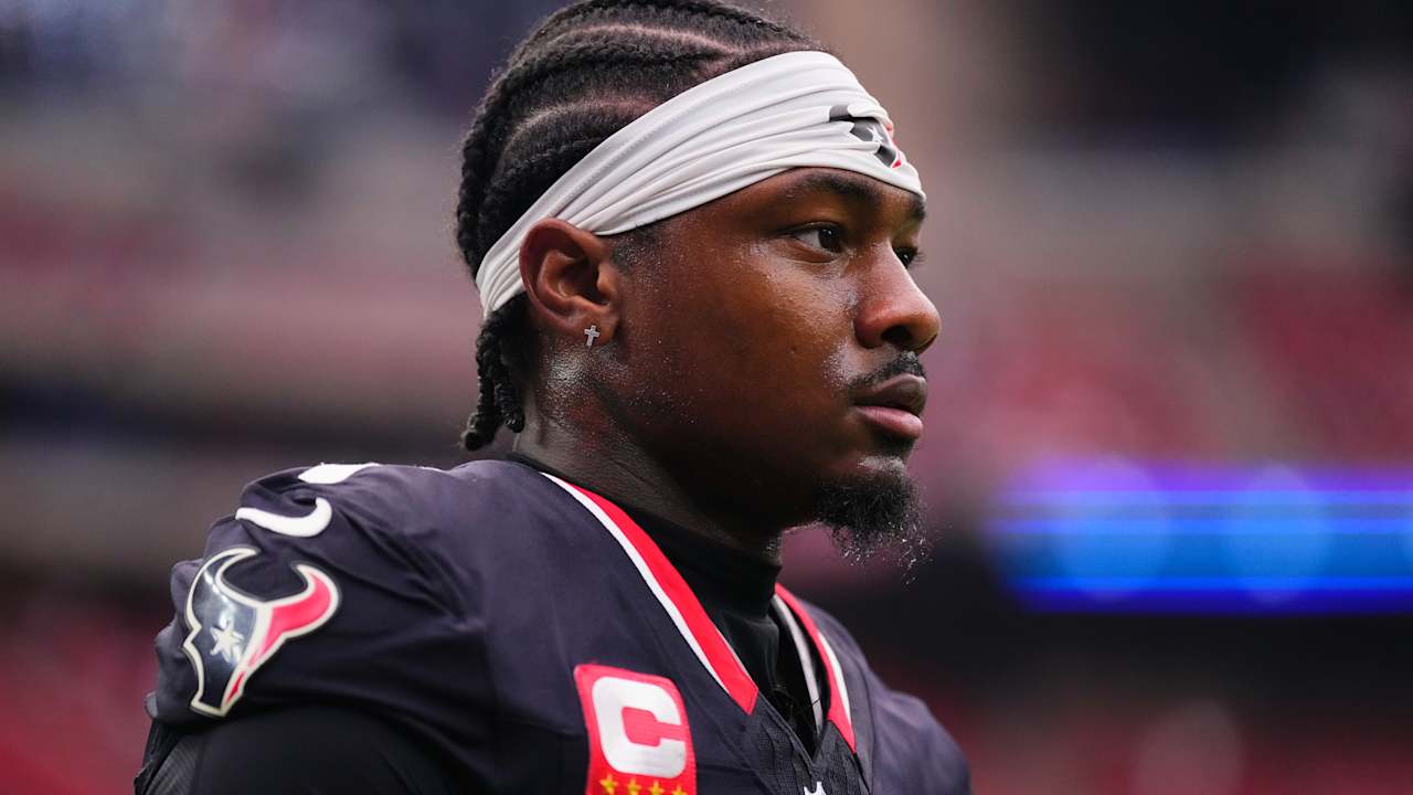 Patriots aware of viral video of Wr Stefon Diggs on a boat