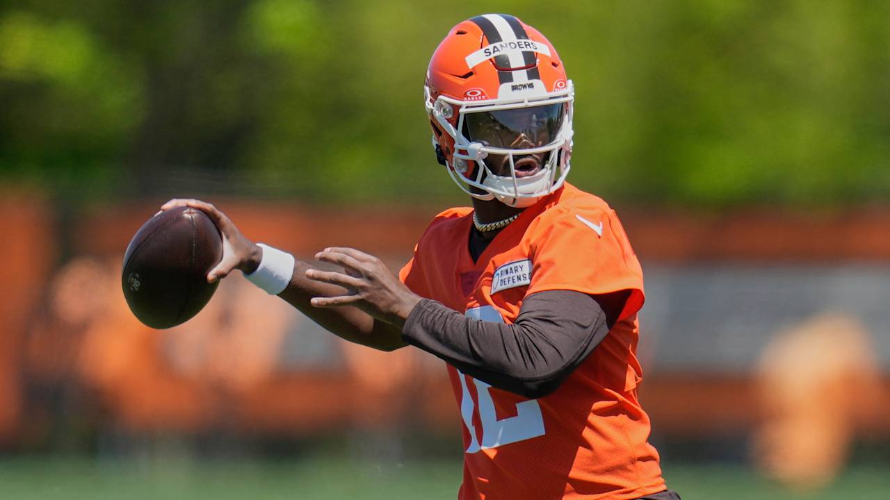 Sheedeur Sanders on Browns QB competition: outside of people try to dig us against each other, but inside the room we know we're one '