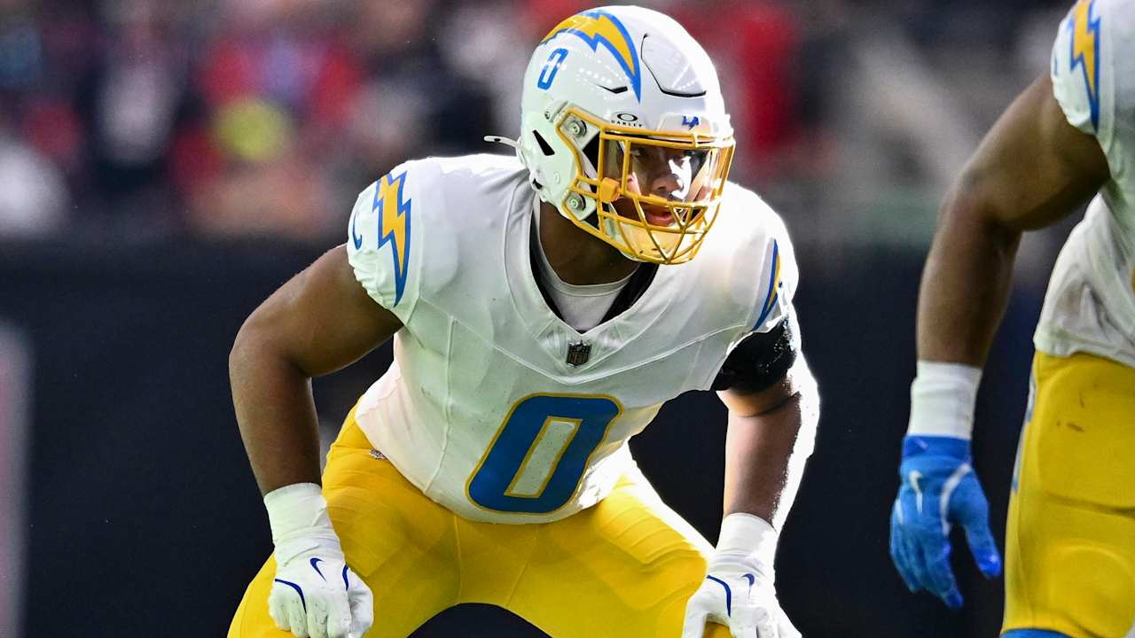 Chargers LB Daiyan Henley determined to build on the offense: "There is so much more for me"