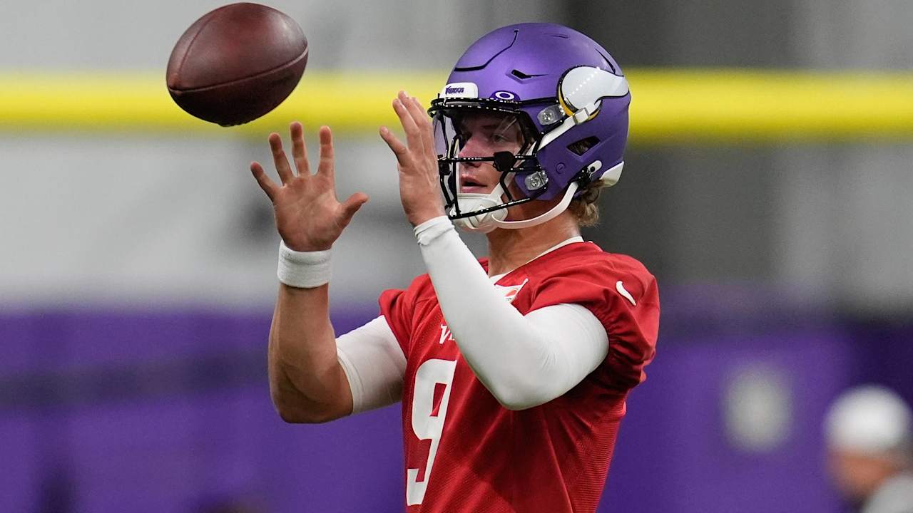 JJ McCarthy reminds of Harrison Phillips from Josh Allen: "He understands that we have to build a family here"