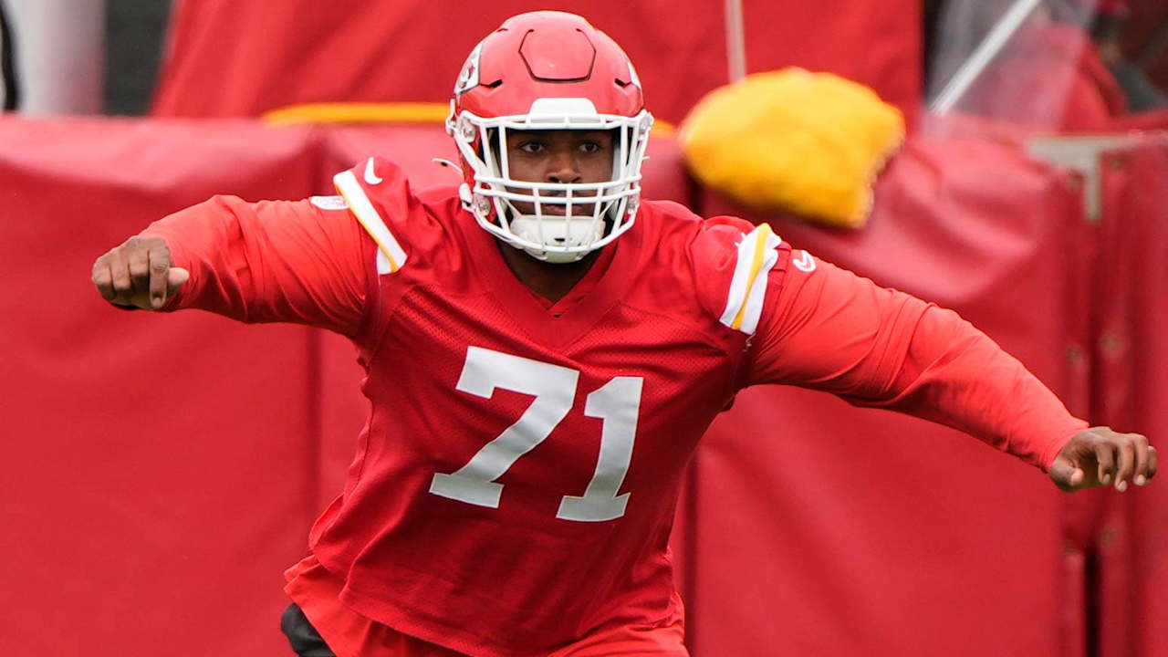 Travis Kelce, Chiefs impressed by Josh Simmons, first player after spring activities