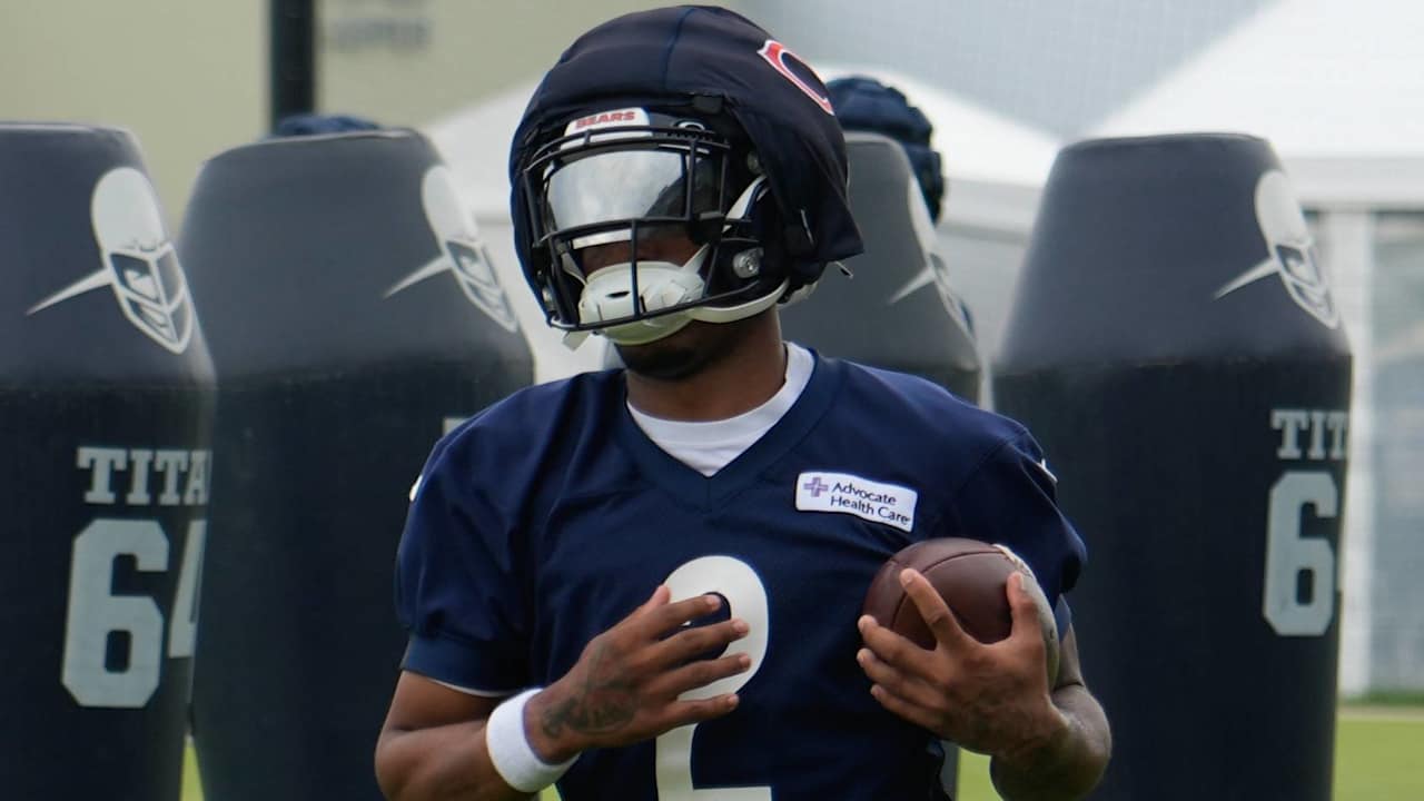Bears Wr dj Moore to take reps from the back guard