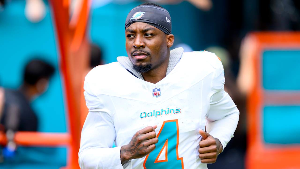 Kader Kohou ready for 'challenge' to be a leader in dolphins' molded CB room