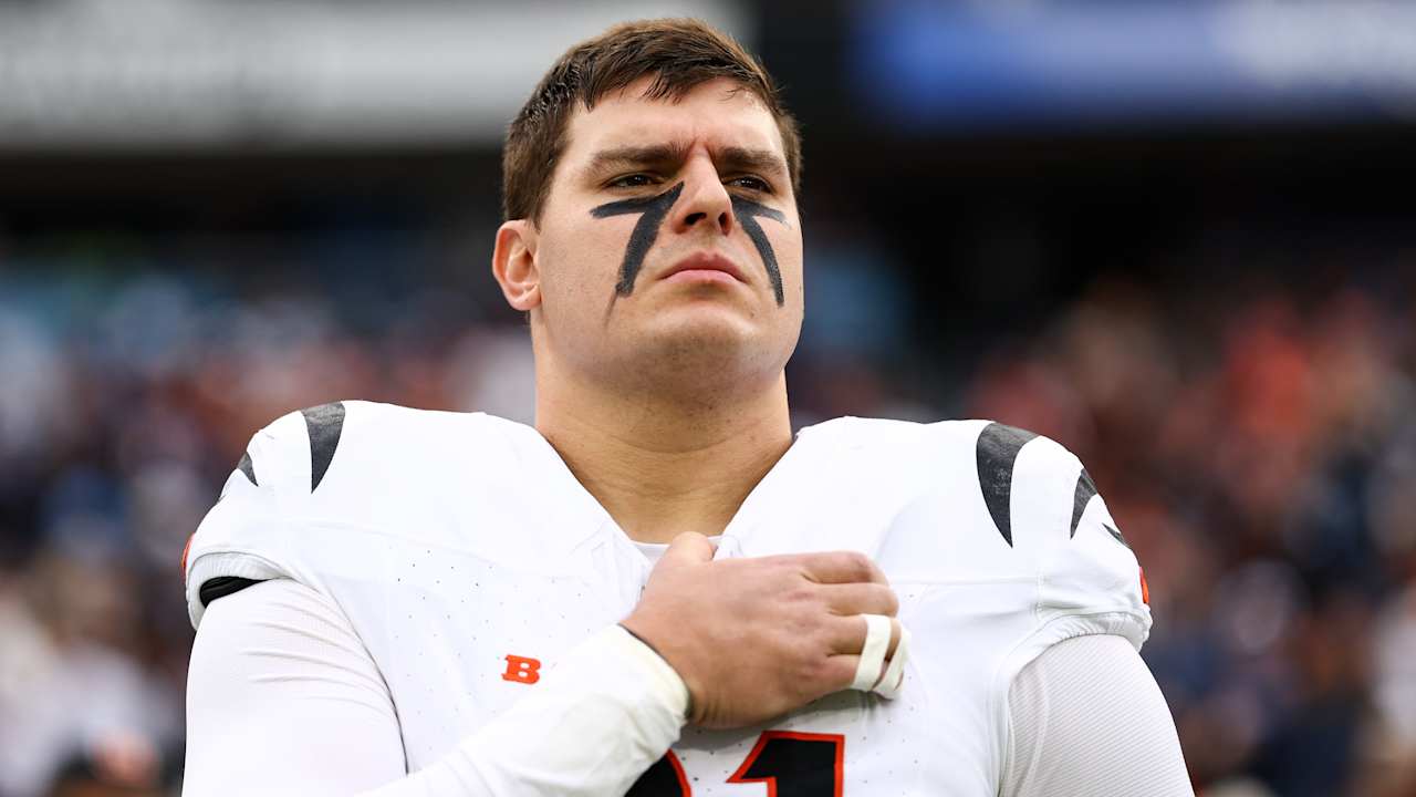 Trey Hendrickson intended to report to a training camp in Bengals on Wednesday; No new deal exists yet