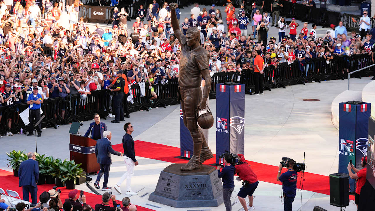 Patriots expose Tom Brady statue for open pre -season