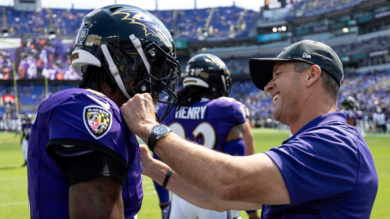 Ravens' John Harbaugh: Lamar Jackson 'as good as all pedestrians who have been'