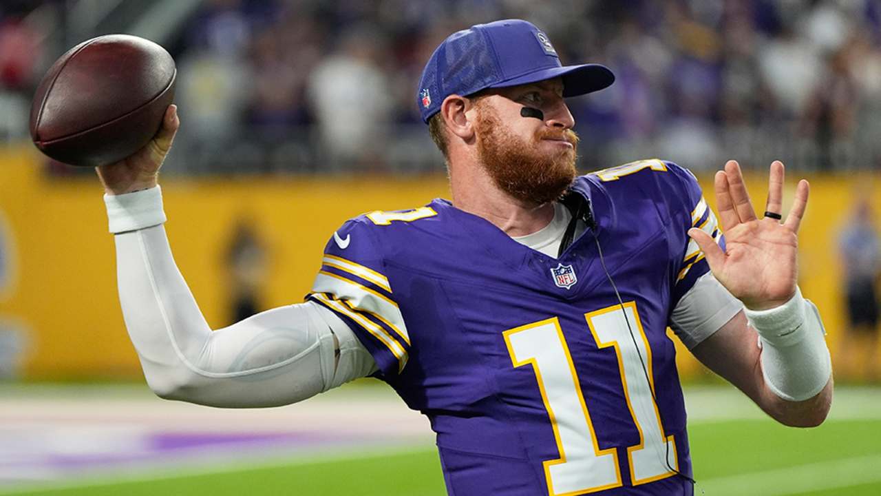 Carson Wentz ready to take a field for Vikings, his former favorite team, instead of the starting role