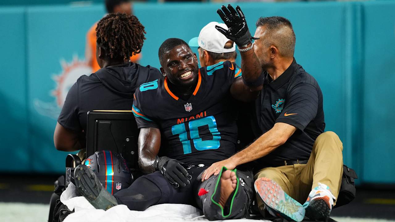 Dolphins Wr Tyreek Hill tore many knee ligaments, including ACL, will undergo surgery on Tuesday