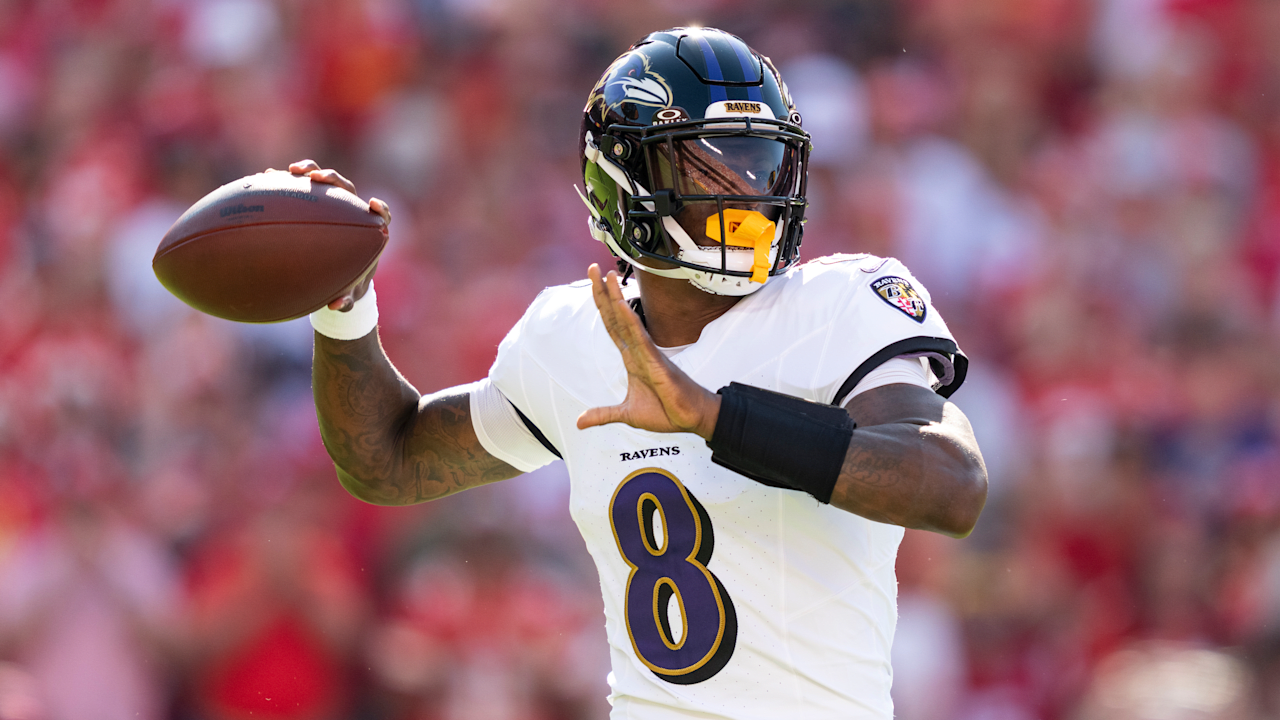 Ravens' John Harbaugh expects Lamar Jackson (hamstring) to play Thursday against the Dolphins
