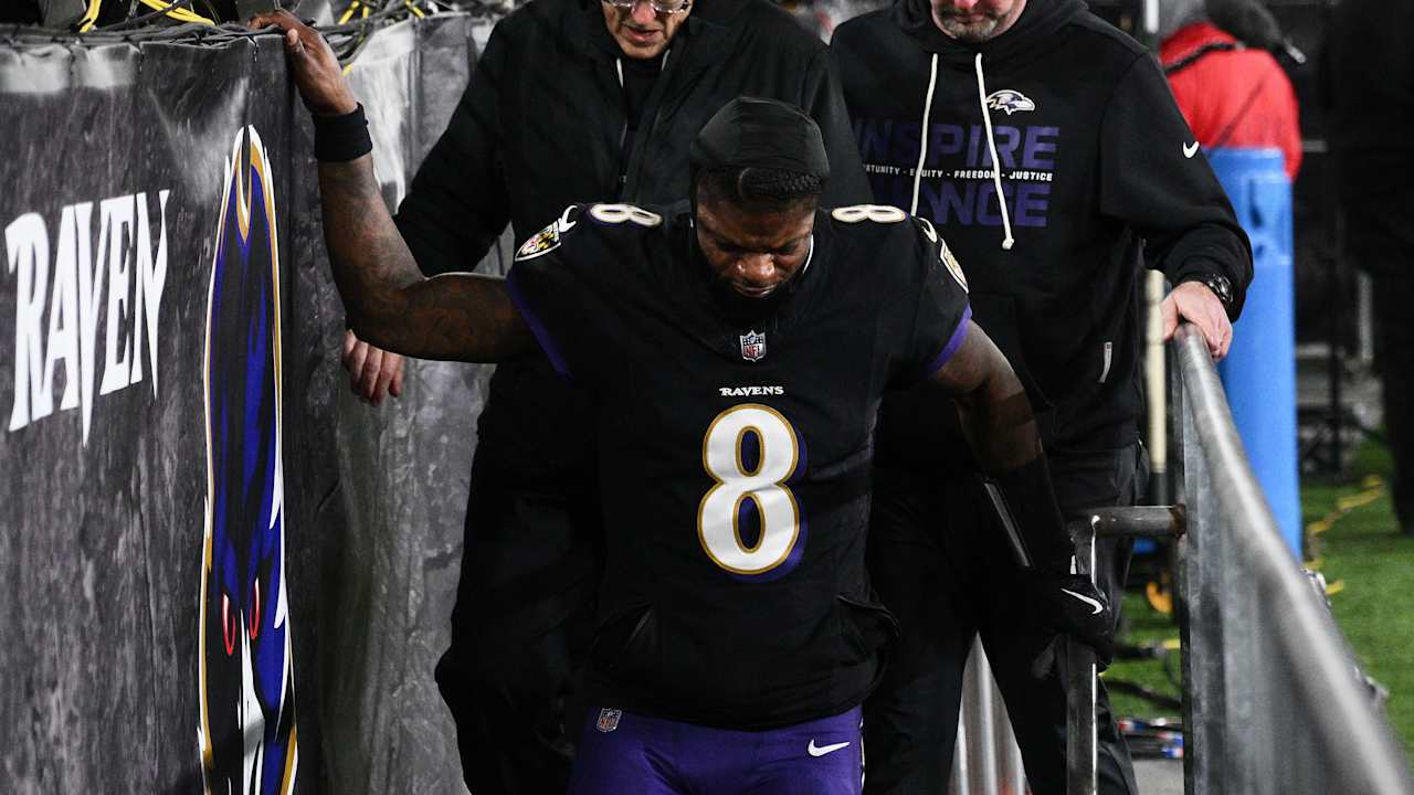 Ravens HC John Harbaugh: Lamar Jackson day-to-day with 'significant' back injury