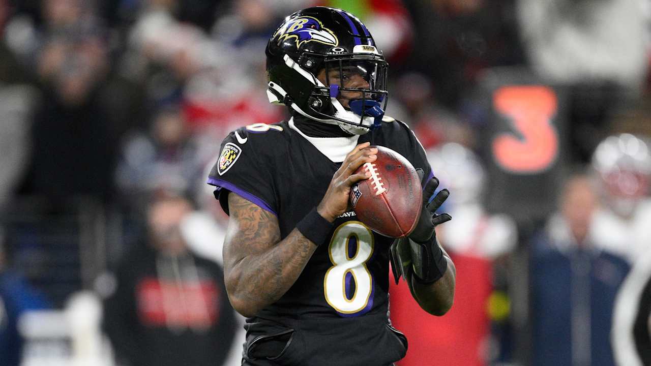 Ravens QB Lamar Jackson (again) is questionable to play Saturday against the Packers