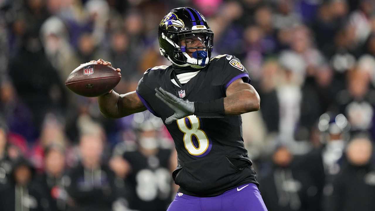 Ravens QB Lamar Jackson is doubtful to return against the Patriots with a back injury