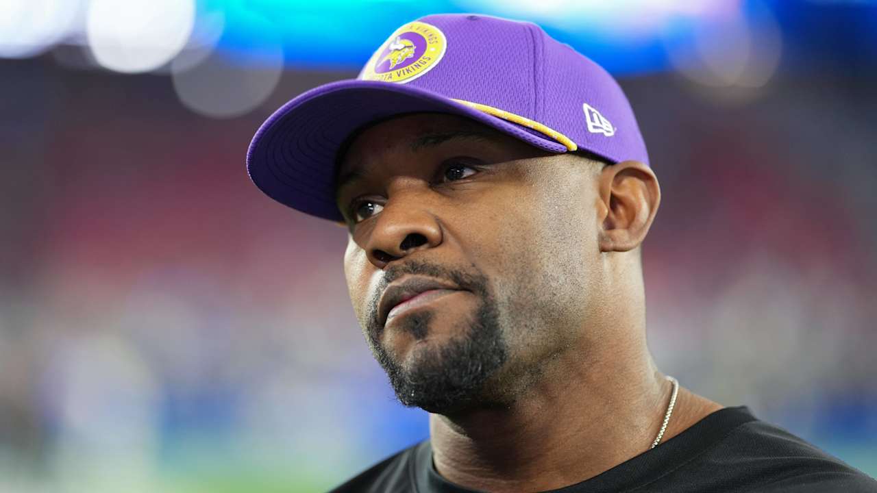 Vikings shortstop Kevin O'Connell doesn't see free agent coordinator Brian Flores taking another DC job
