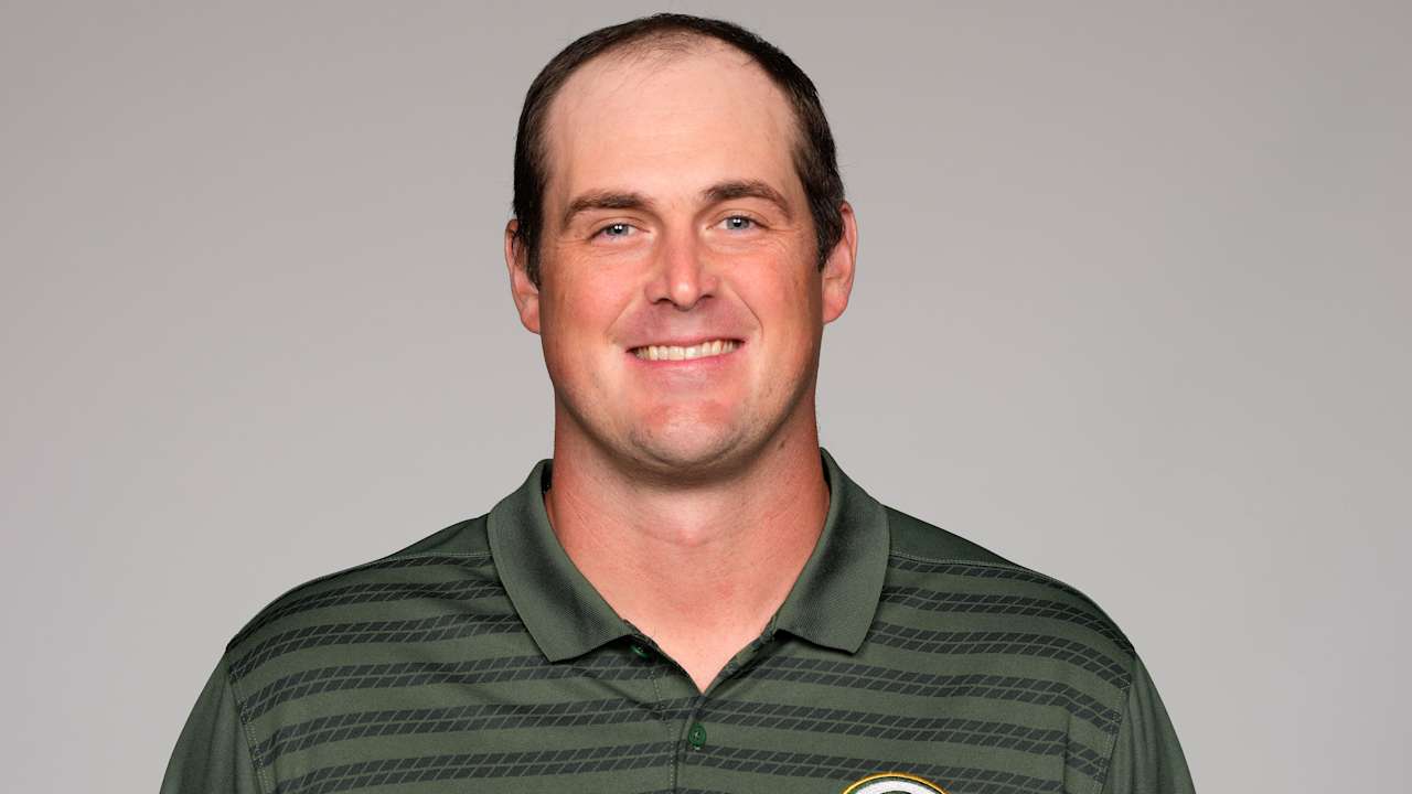 Eagles hire Packers QBs coach Sean Mannion as new offensive coordinator