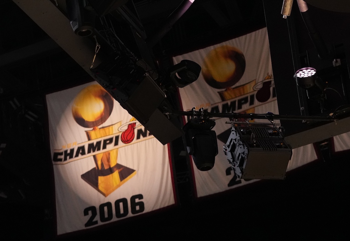 Report: Ex-cop sentenced to 3 years in prison for role in Miami Heat robbery