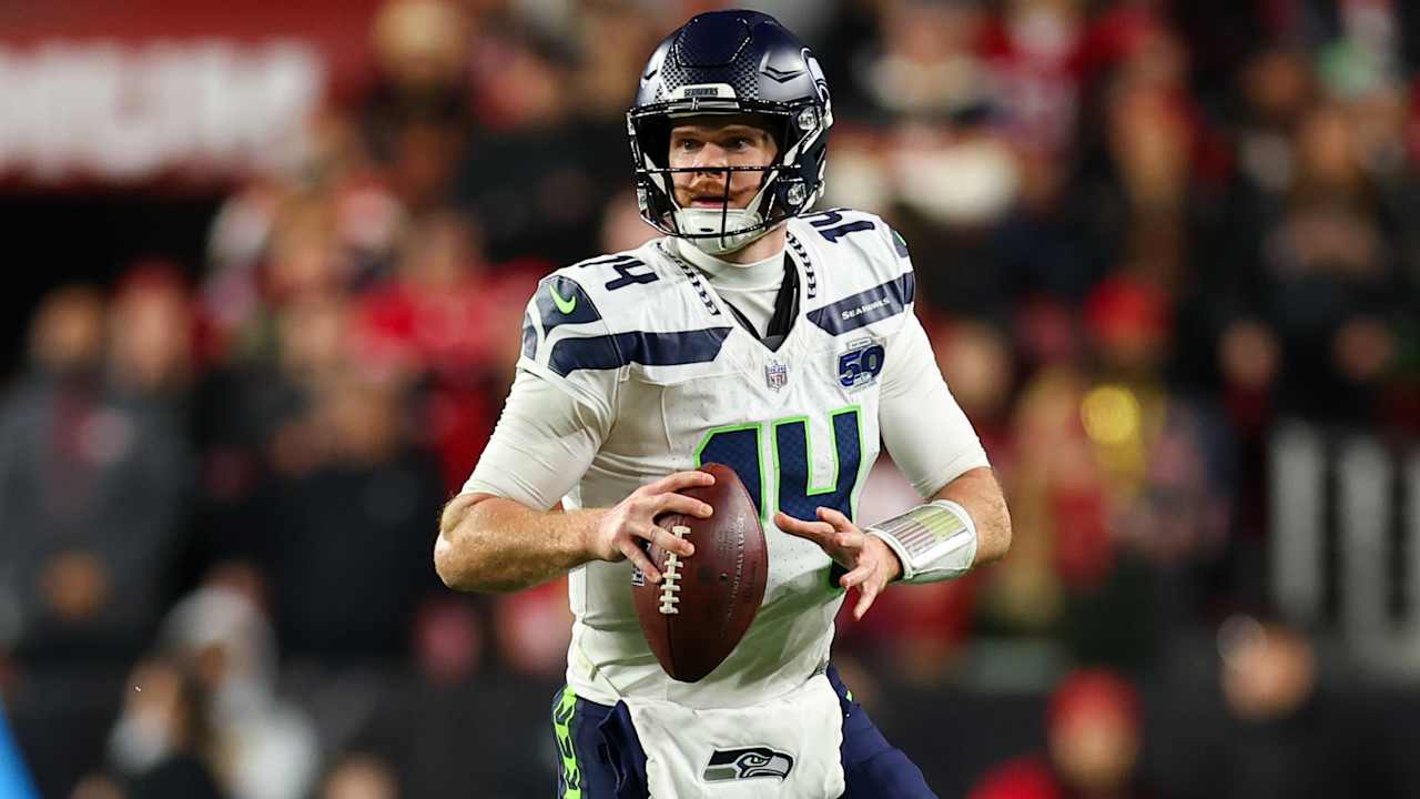 Seahawks QB Sam Darnold (oblique) active for divisional round game against 49ers