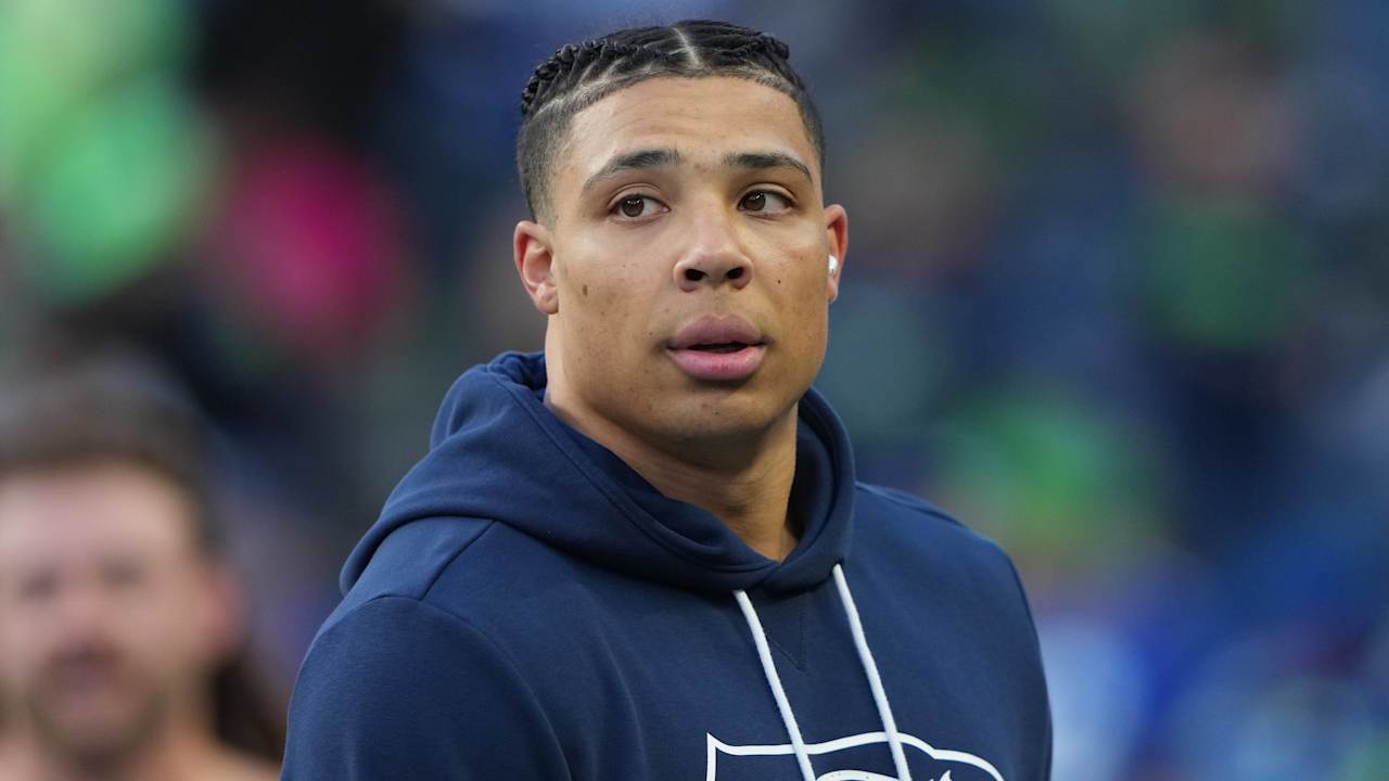 Seahawks RB Zach Charbonnet out for rest of playoffs with torn ACL