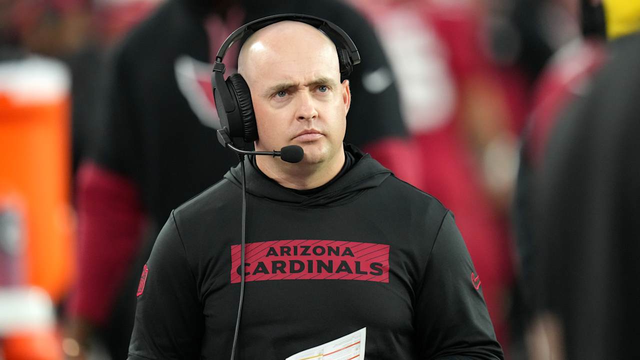 The Lions hire former Cardinals offensive coordinator Drew Petzing as their new OC