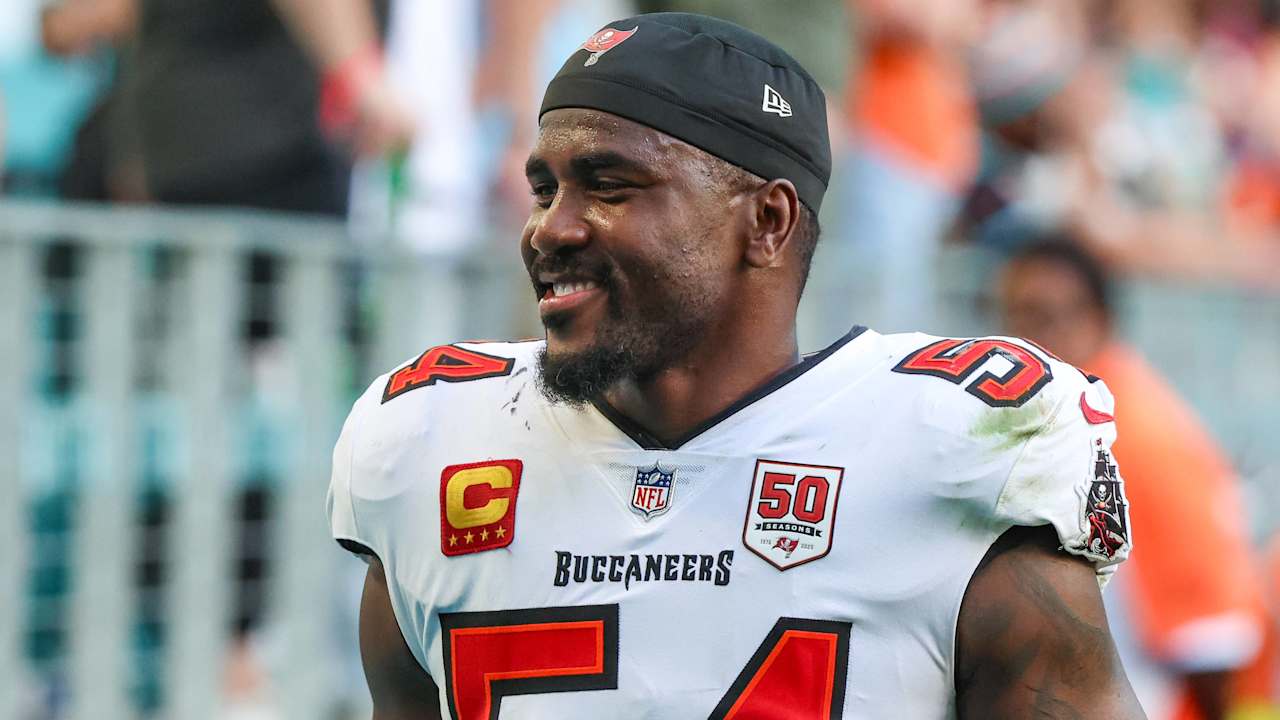 Buccaneers LB Lavonte David is still mulling whether to return for a 15th NFL season