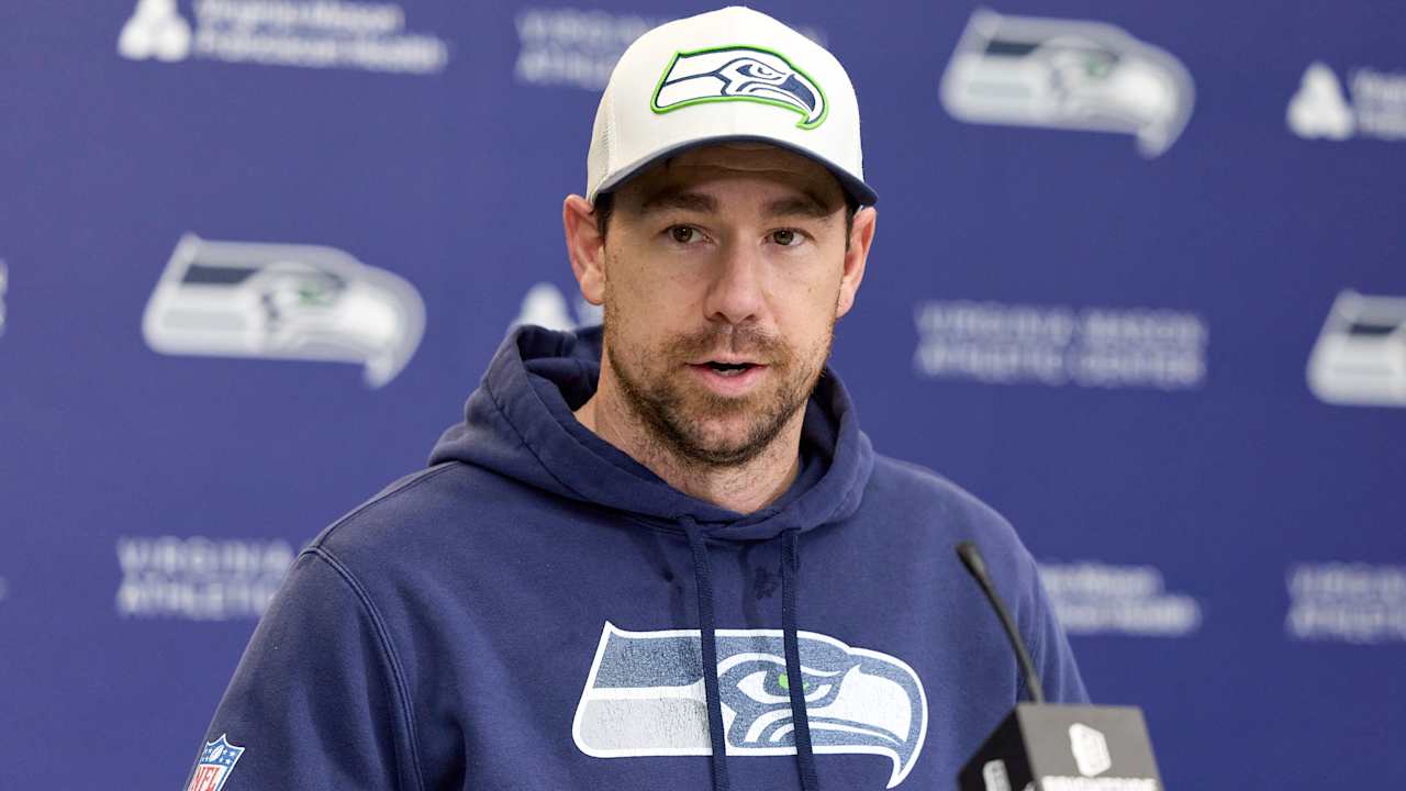 Seahawks OC Klint Kubiak focused on Sunday, not Raiders head coach reports: 'I'm ready to coach Super Bowl'
