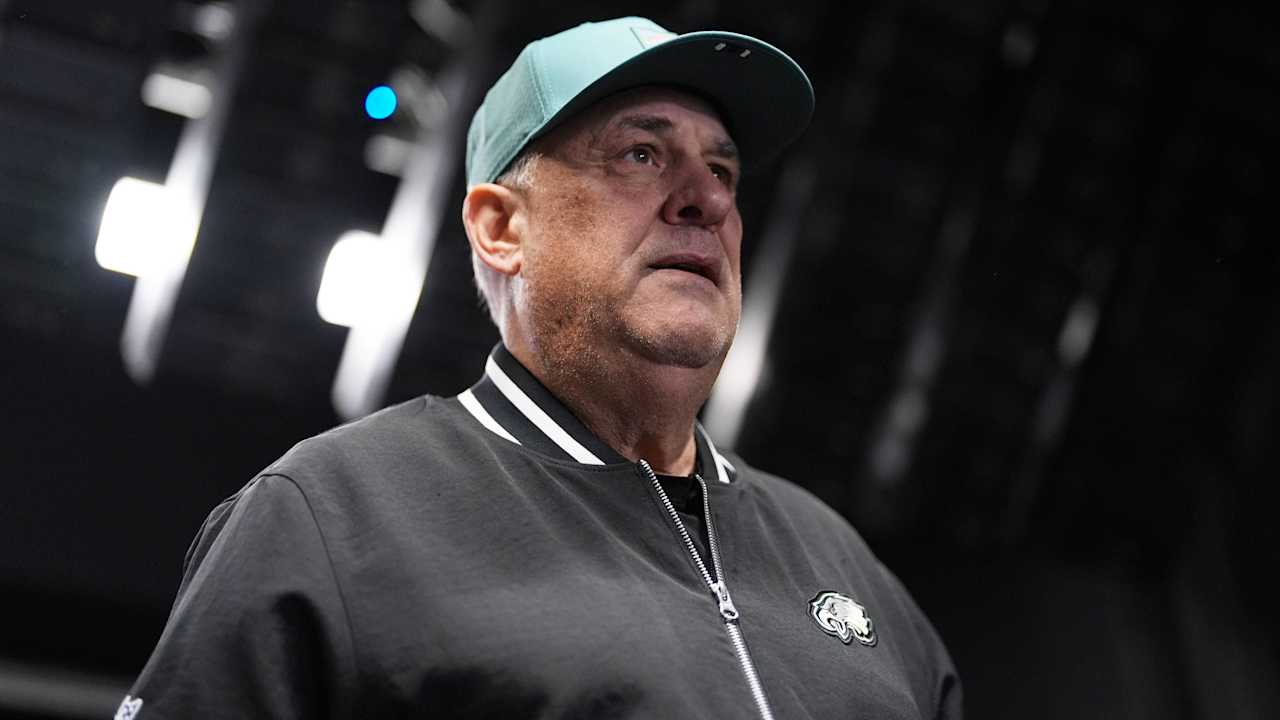 Vic Fangio has considered retirement, but the situation is now leaning towards his return as Eagles DC