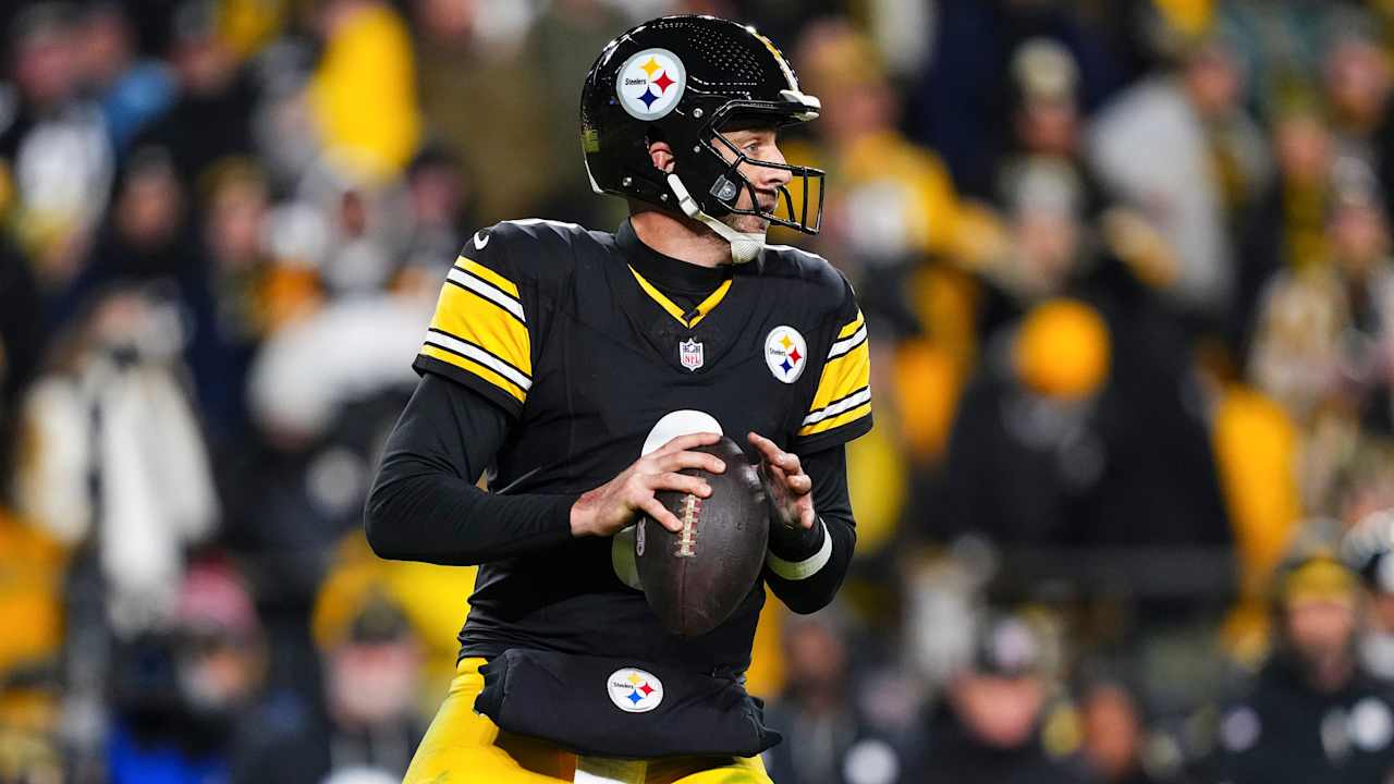 Aaron Rodgers says 'no deadline' to decide to play for Steelers in 2026