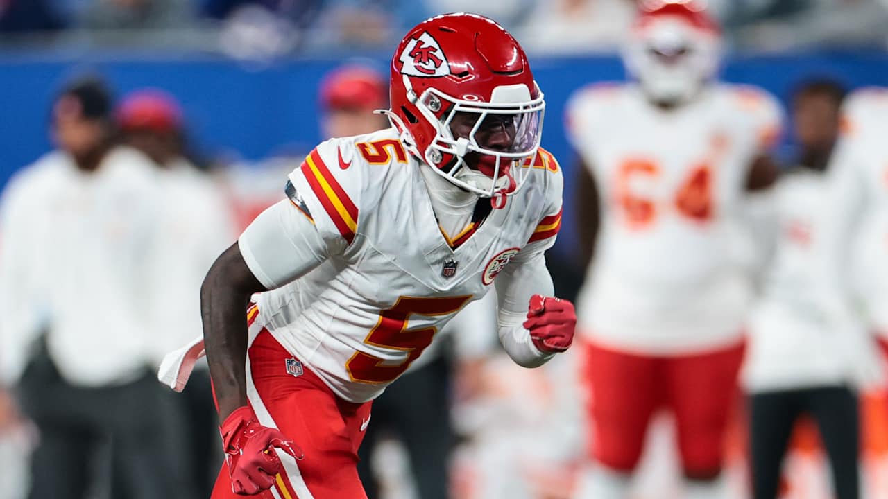 Eagles sign WR Marquise Brown to a one-year contract worth up to $6.5 million