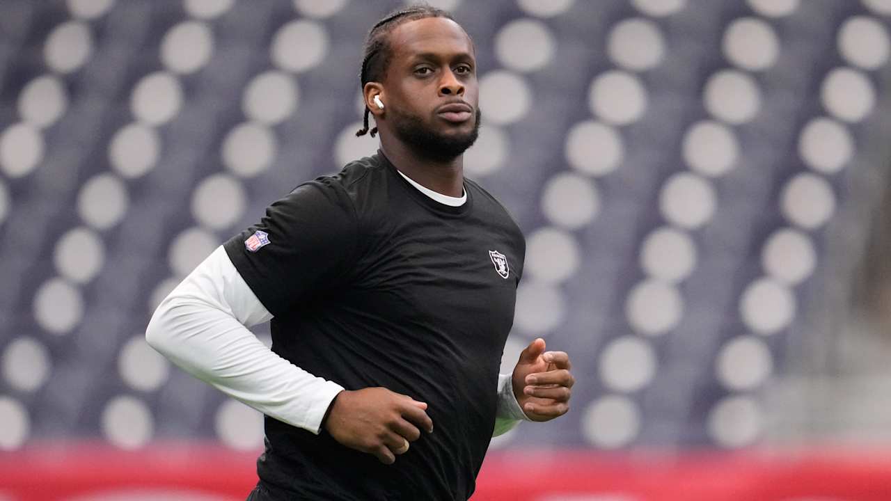 Jets HC Aaron Glenn has no doubts Geno Smith will be New York's starter: 'He's our guy'