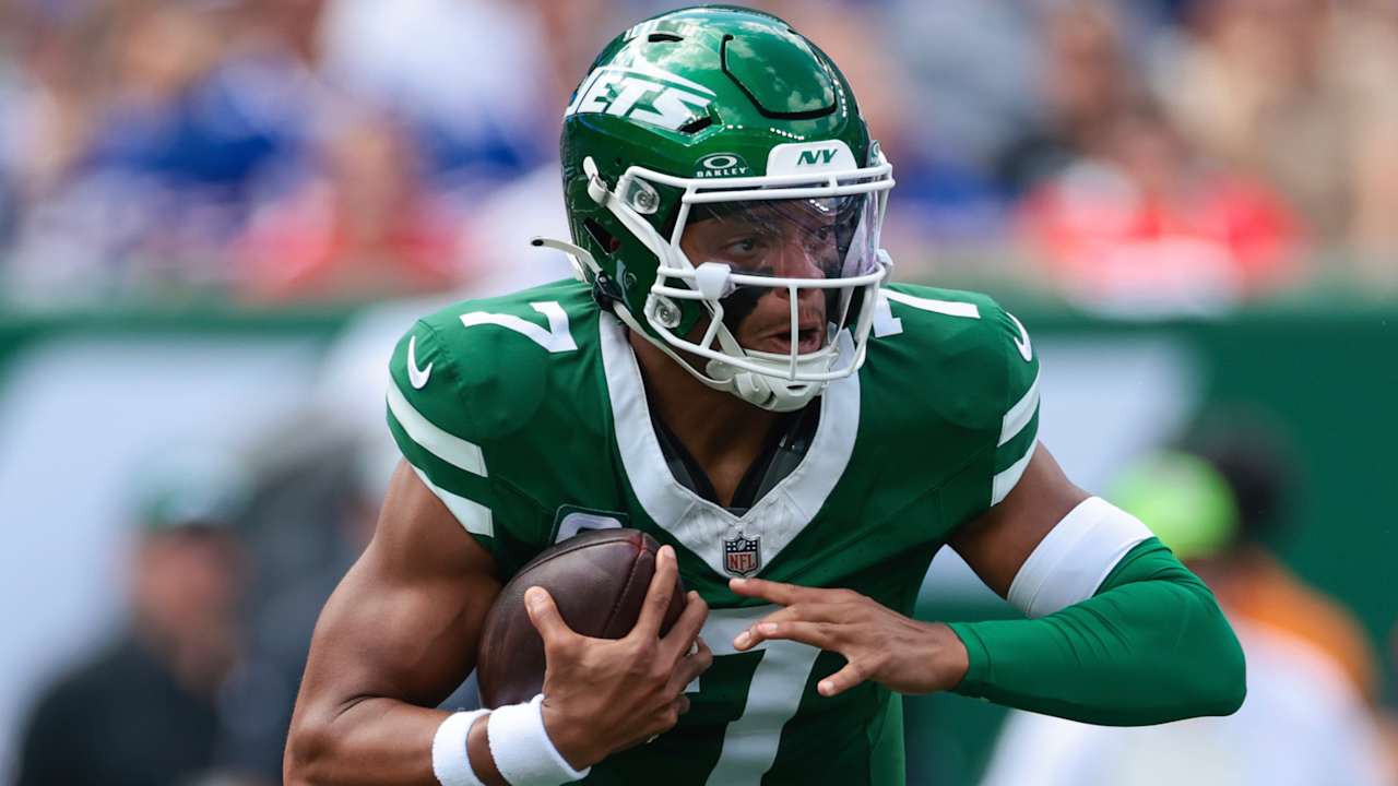 Jets trade QB Justin Fields to Chiefs for 2027 sixth round pick