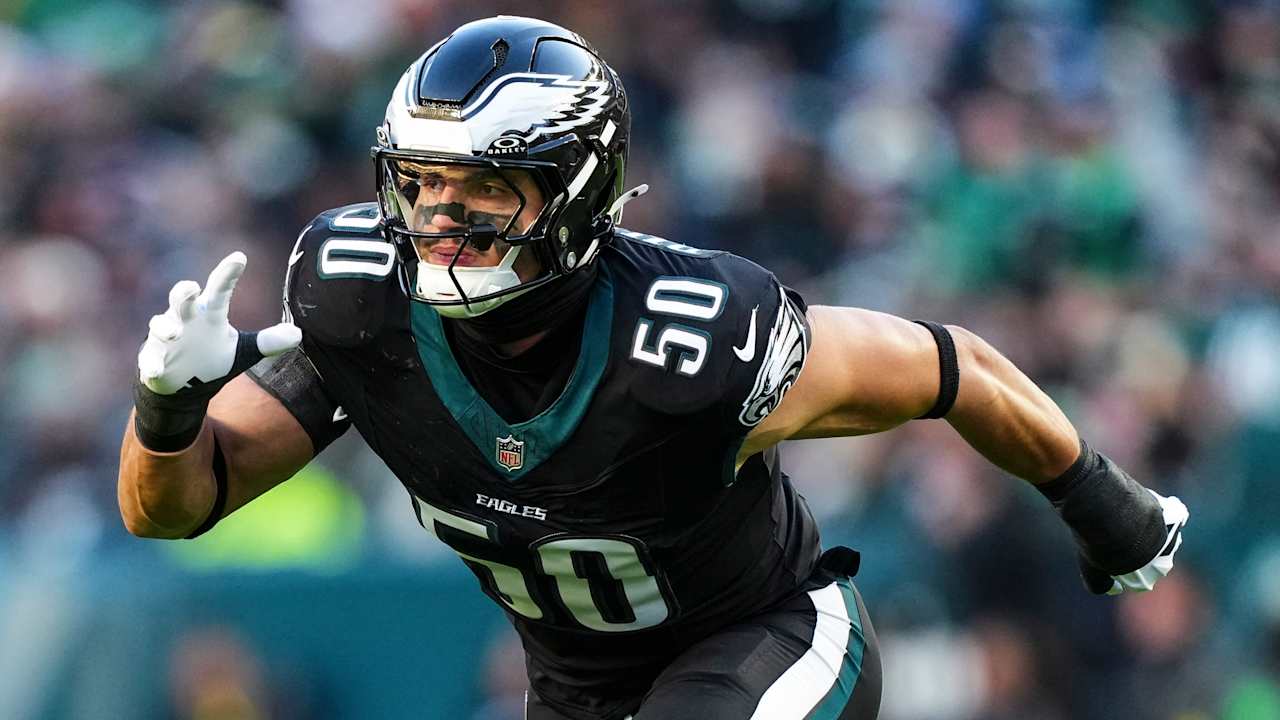 Panthers sign running back Jaelan Phillips to a four-year, $120 million contract