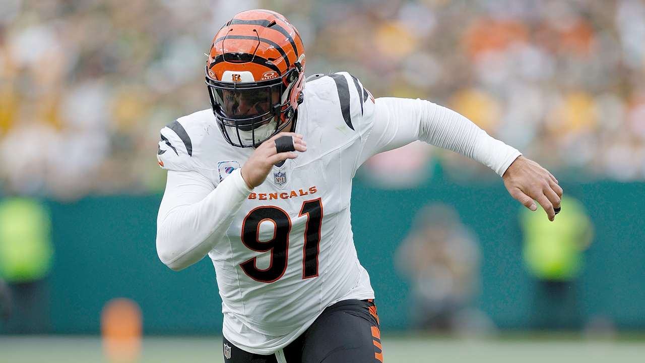 The NFL's free agent signing period begins today at noon ET