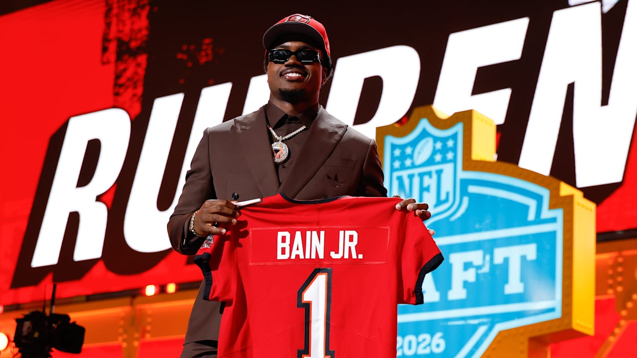 2026 NFL Draft: Buccaneers select Miami LB Rueben Bain Jr. with the number 15 overall pick