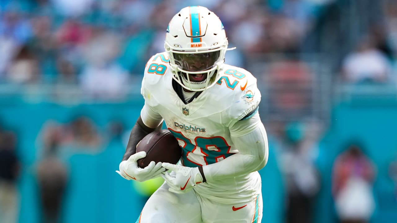 Dolphins GM Jon-Eric Sullivan targets extension with RB De'Von Achane: 'Not available for trade'
