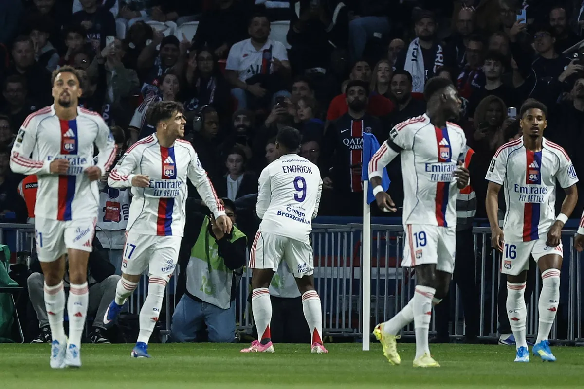 Endrick warms up PSG with Vinicius-style goal celebration: 'He has to dedicate himself to playing football'