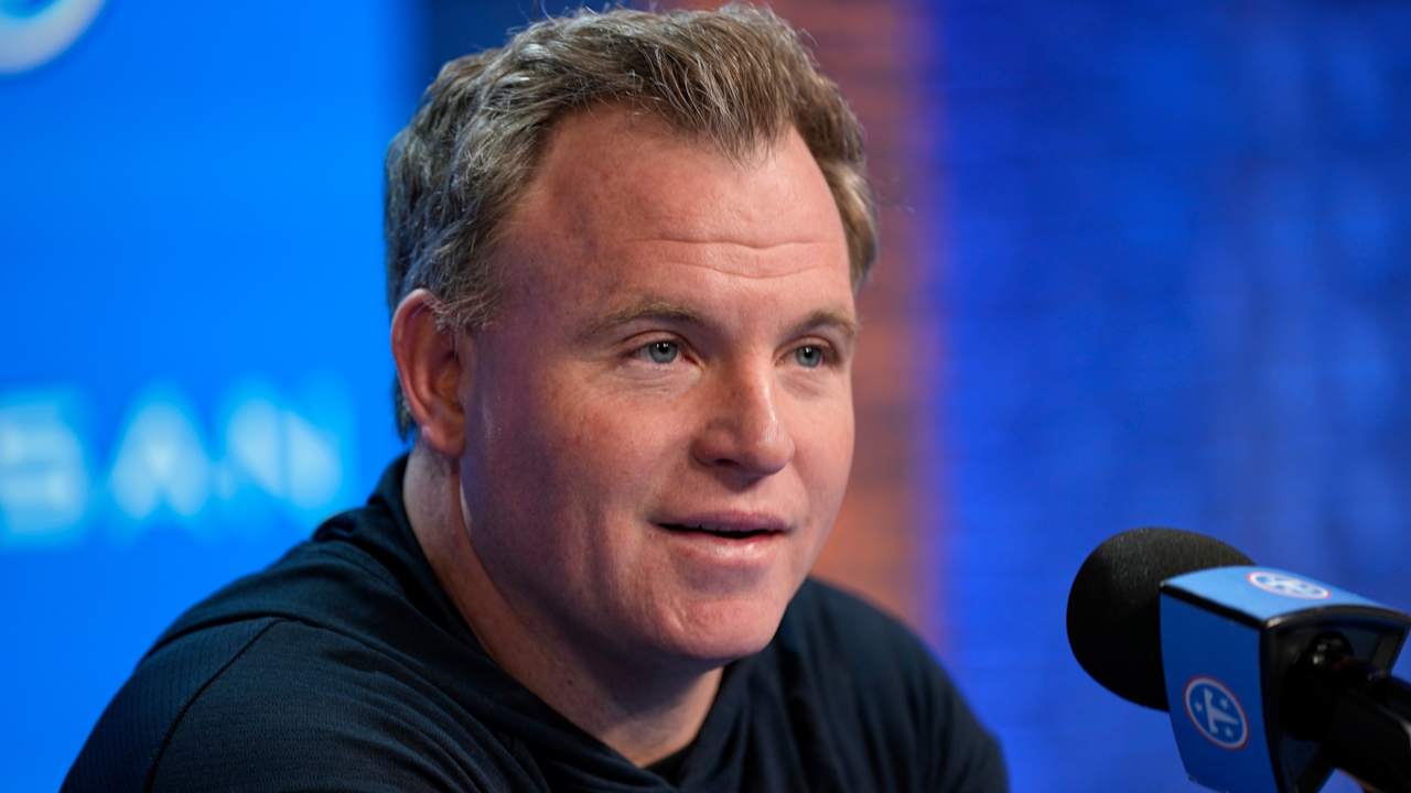 Titans GM Mike Borgonzi praises Notre Dame RB Jeremiah Love, keeps all options open in draft