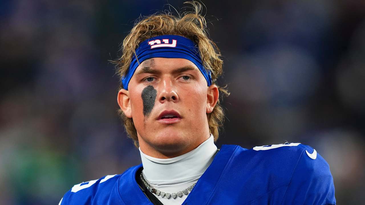 NFL Network: Giants QB Jaxson Dart addressed the team at the meeting to discuss the introduction of President Trump