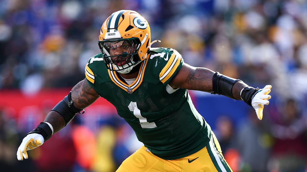 Packers' Micah Parsons says he also had meniscus surgery, will miss the start of the season