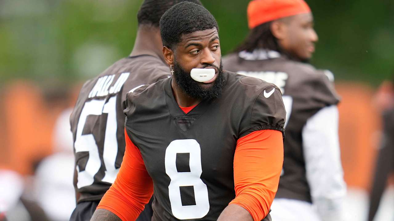 Jared Verse eager to settle in with Browns after stunning trade: 'Jared Verse defense'