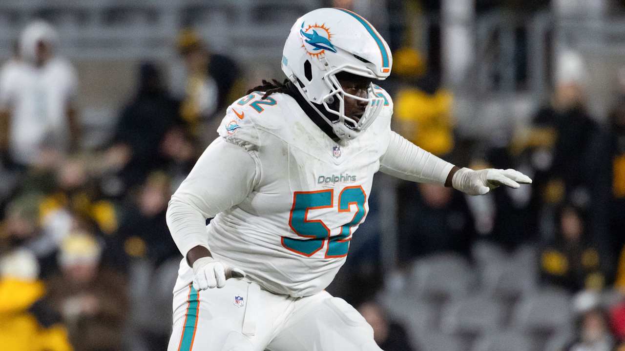 NFL news and commentary: Dolphins' Patrick Paul aims to be president; Micah Parsons is not happy that Jordan Love is small