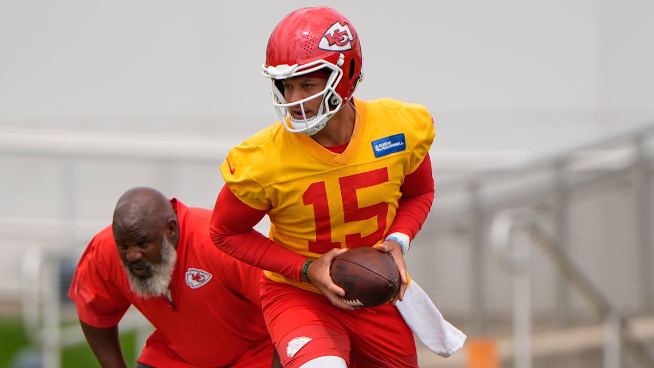 Patrick Mahomes says "goal" remains to play in Chiefs' Week 1 game against Broncos