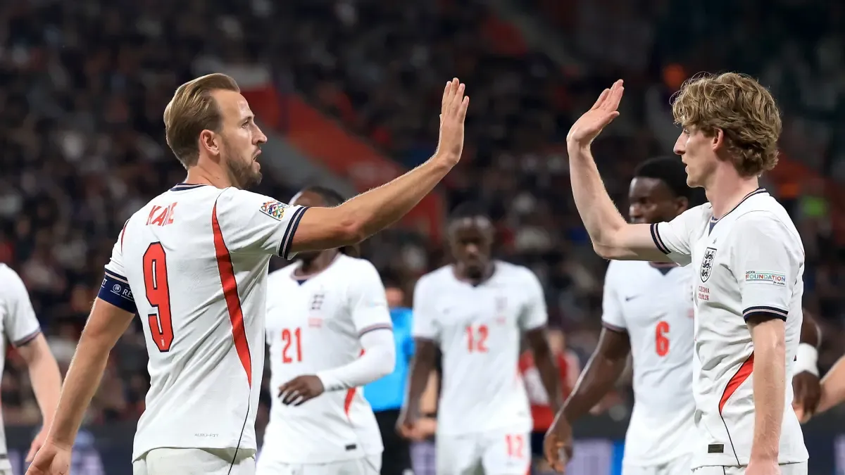 0-2: Gordon’s streak drives England to victory in Prague
