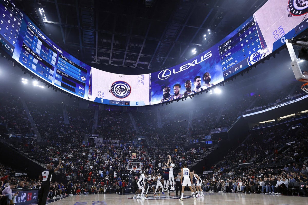 Feds, NBA question Daktronics about relationship with Kawhi Leonard