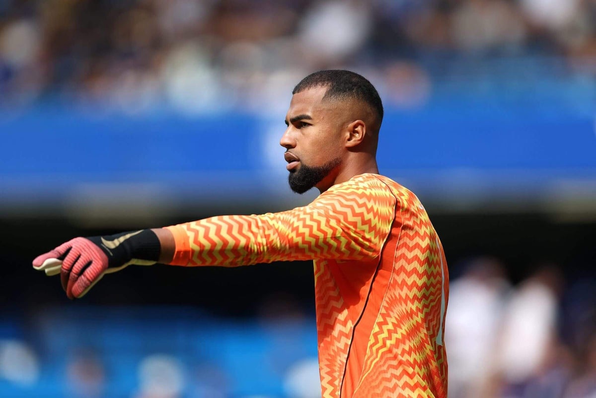 Chelsea reach verbal agreement with Como for Robert Sanchez loan