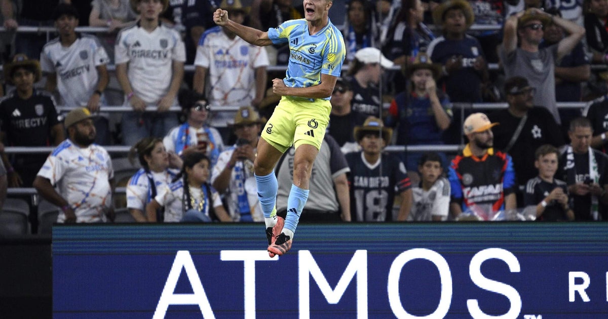 Teen star Cavan Sullivan stays hot with two goals, turns on style as USMNT call beckons