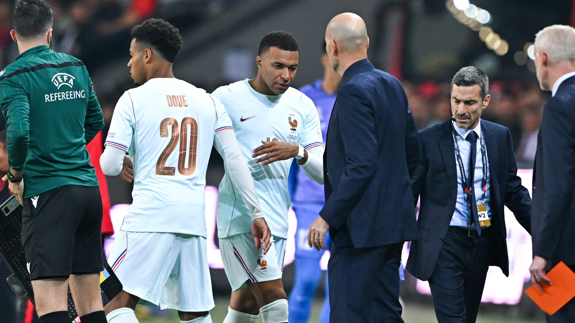 Zidane's staff decides Mbappé will not be replaced for France's next three matches.