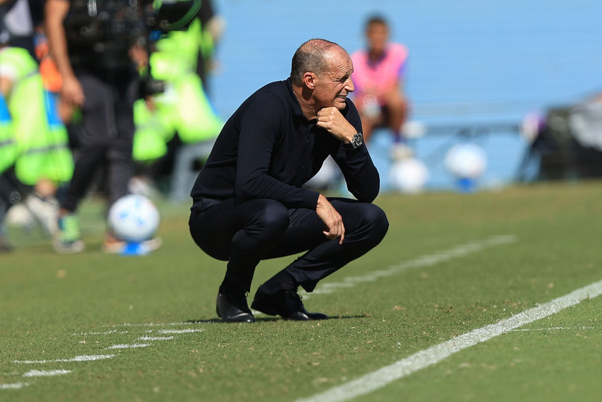 Massimiliano Allegri allegedly punched walls and shouted at players after Napoli’s 1‑1 draw with Fiorentina.