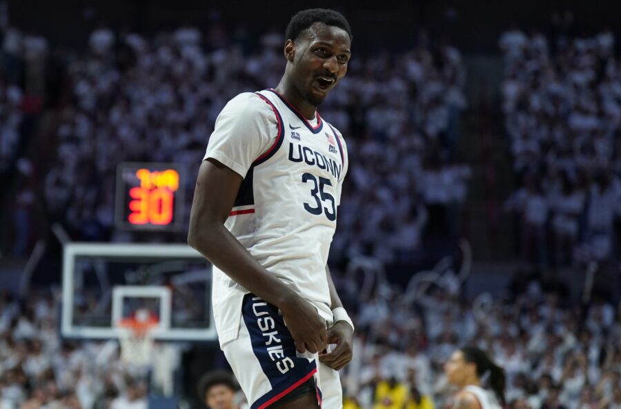 Blazers add Boone, Johnson, Armstrong on camp Exhibit 10 contracts